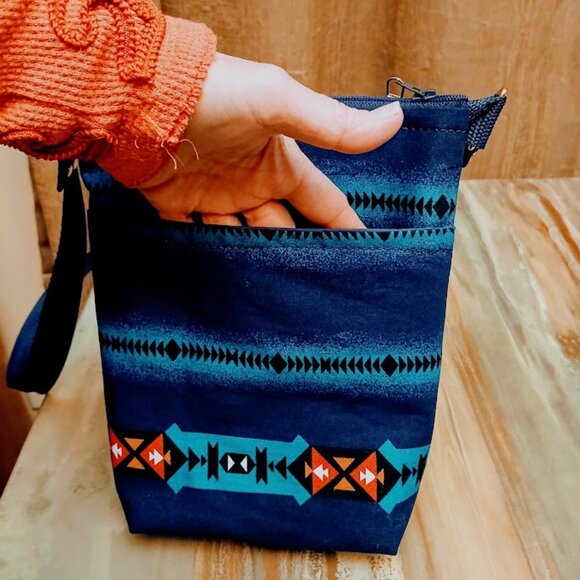 New Southwestern geometric Blue Teal Red Crossbody Zipper Purse shoulder bag - Picture 6 of 7
